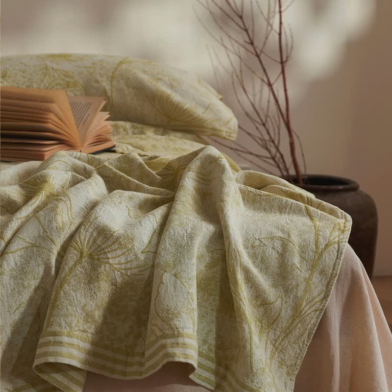 Artistic Vintage Leaf Cotton Gauze Quilt - image 4
