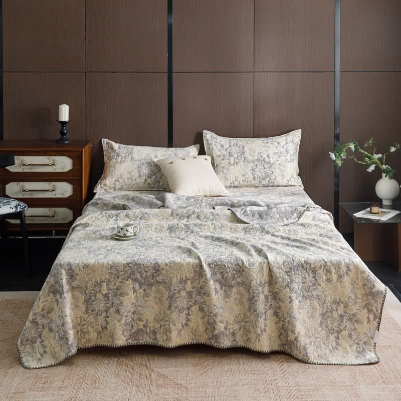 Vintage Floral Three-Layer Cotton Gauze Quilt - image 7