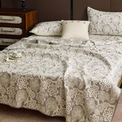 Farmhouse Floral Three-Layer Cotton Gauze Quilt - image 3