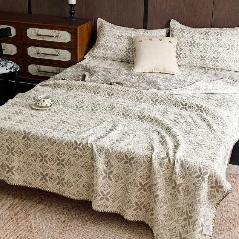 Geometric Floral 3-Layer Cotton Gauze Quilt - image 1