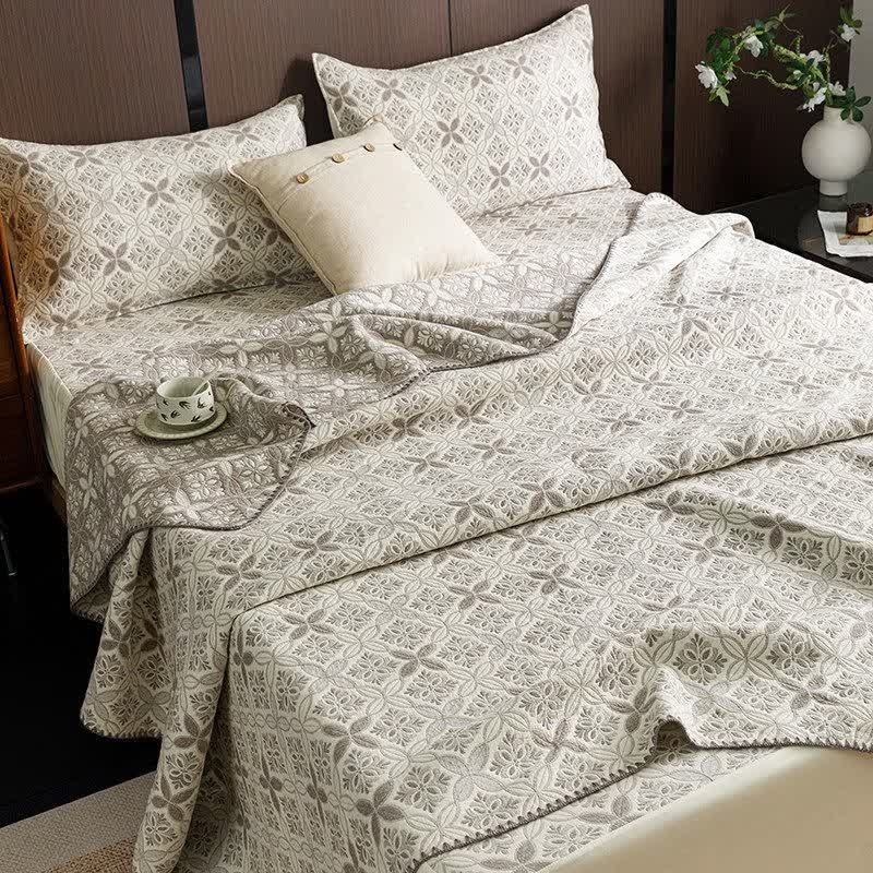 Geometric Floral 3-Layer Cotton Gauze Quilt - image 2