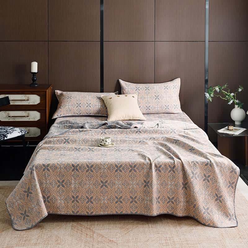 Geometric Floral 3-Layer Cotton Gauze Quilt - image 5
