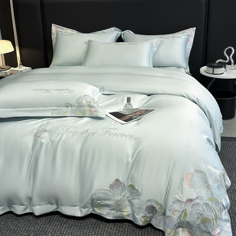 Luxury Floral Embroidered Cotton Bedding Set(4PCS) - Blue - King - image 10