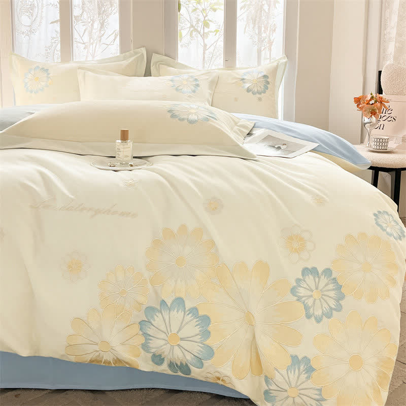 Daisy Embroidered Pure Cotton Bedding Set(4PCS) - image 1