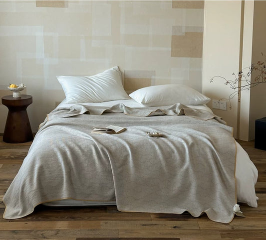 Geometric Floral 4-Layer Yarn-Dyed Gauze Quilt - Queen - image 0