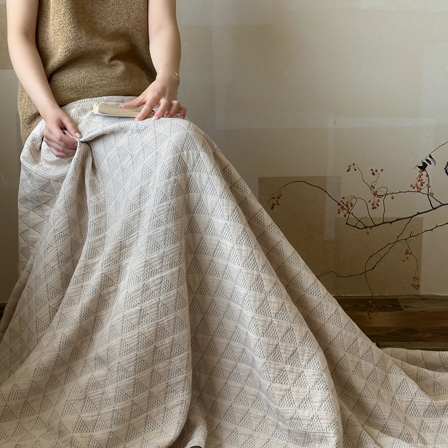 Neutral Minimalist Geometric Diamond Cotton Quilt - image 4