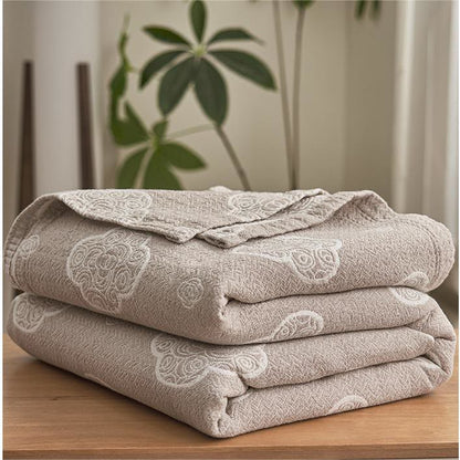 Oriental Ruyi Cloud Jacquard 3-Layer Gauze Quilt - image 2