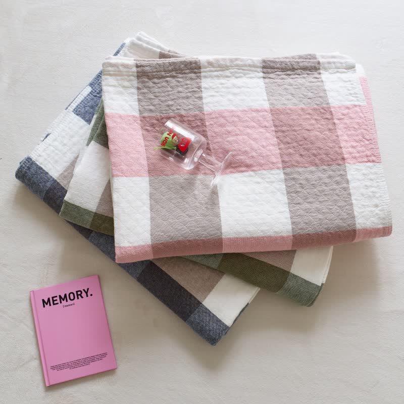 Multi-Tone Plaid Cotton Gauze Quilt - image 3