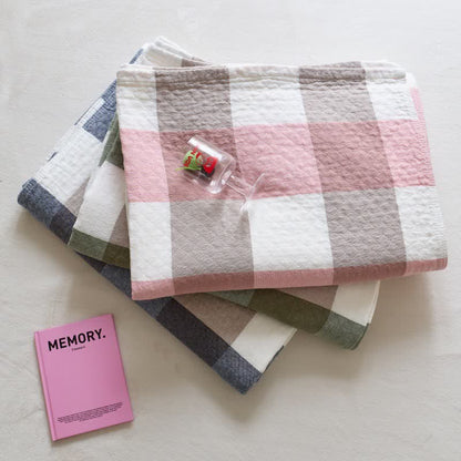 Multi-Tone Plaid Cotton Gauze Quilt - image 3