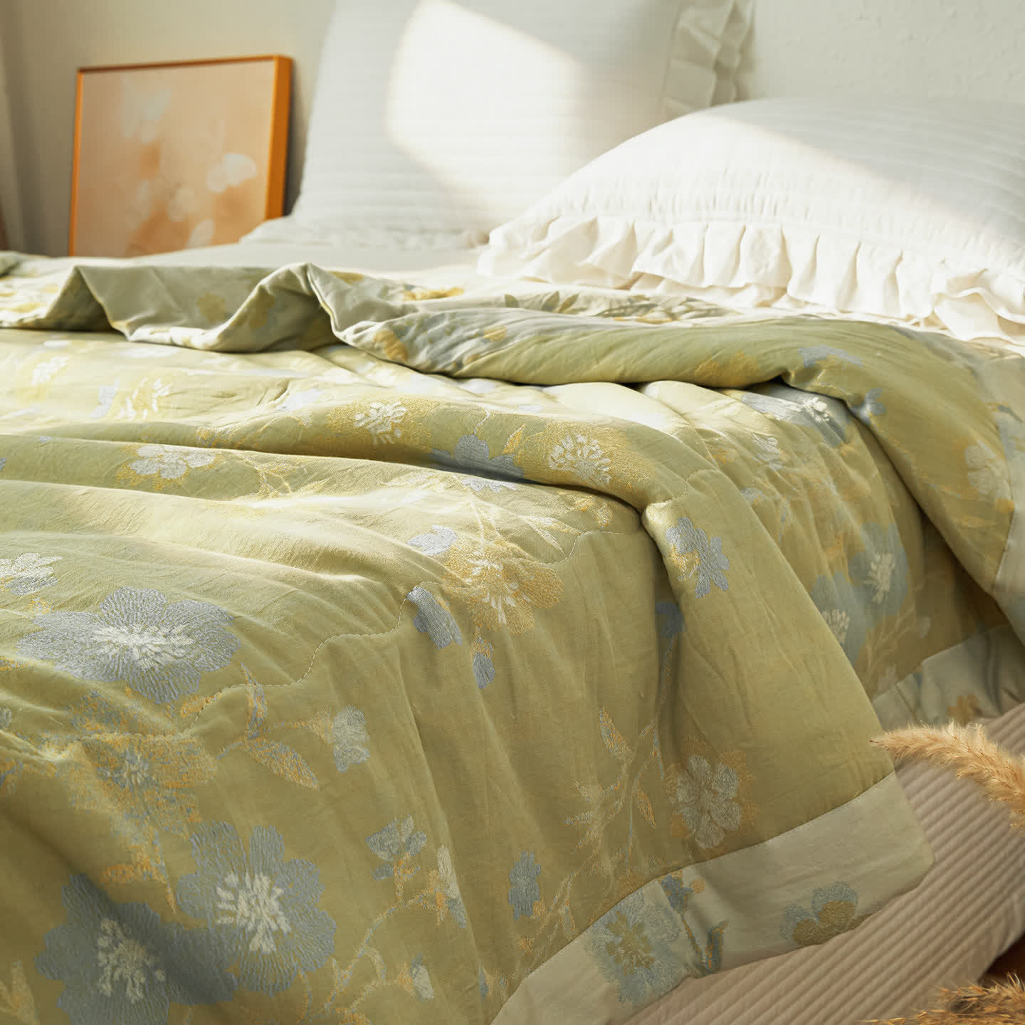 Serene Botanical Cotton Gauze Reversible Quilt - Queen - image 0