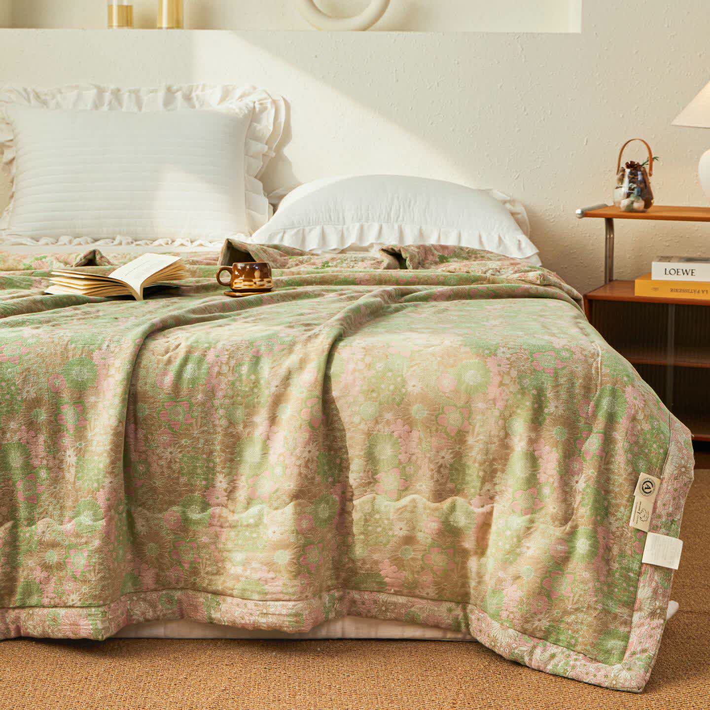 Yarn-Dyed Boho Floral Jacquard Muslin Quilt - image 2