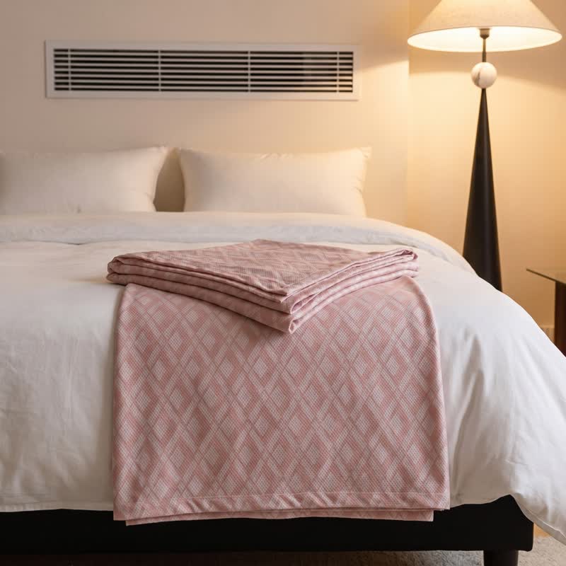 Multicolor Rhombus Pattern Bamboo Fiber Quilt - image 2