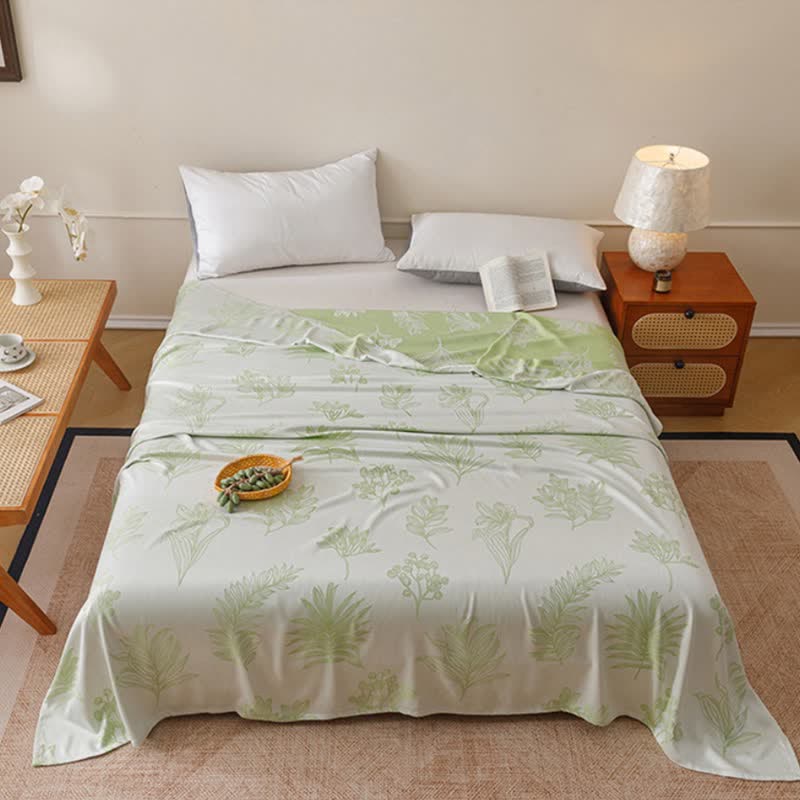 Multicolor Botanical Sketch Bamboo Fiber Quilt - Green - Queen - image 0