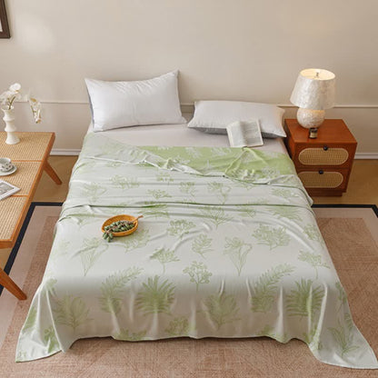 Multicolor Botanical Sketch Bamboo Fiber Quilt - Green - Queen - image 0