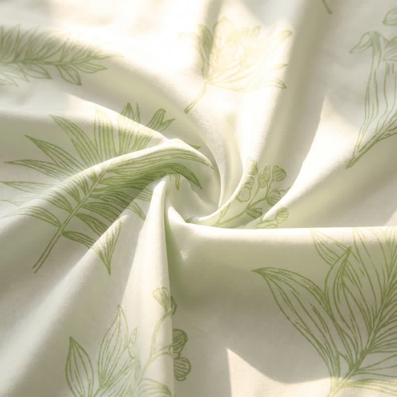 Multicolor Botanical Sketch Bamboo Fiber Quilt - image 6