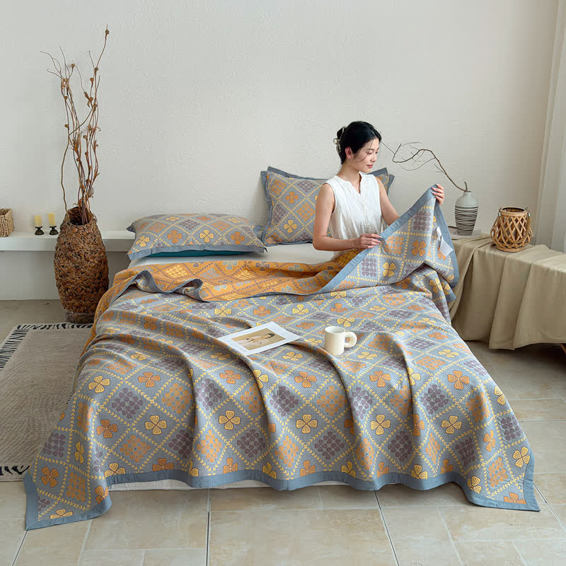 Geometric Clover 3-layer Cotton Gauze Blanket - image 2