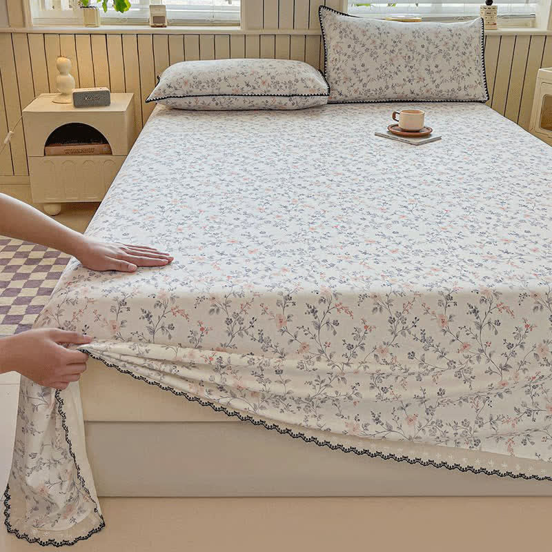 Vintage Floral Cotton Bedspread Set with Contrast Lace Trim - image 3