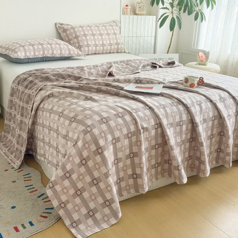 Flower & Plaid Jacquard Cotton Quilt - image 2