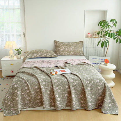 Reversible Rustic Flower Jacquard Cotton Quilt - image 1