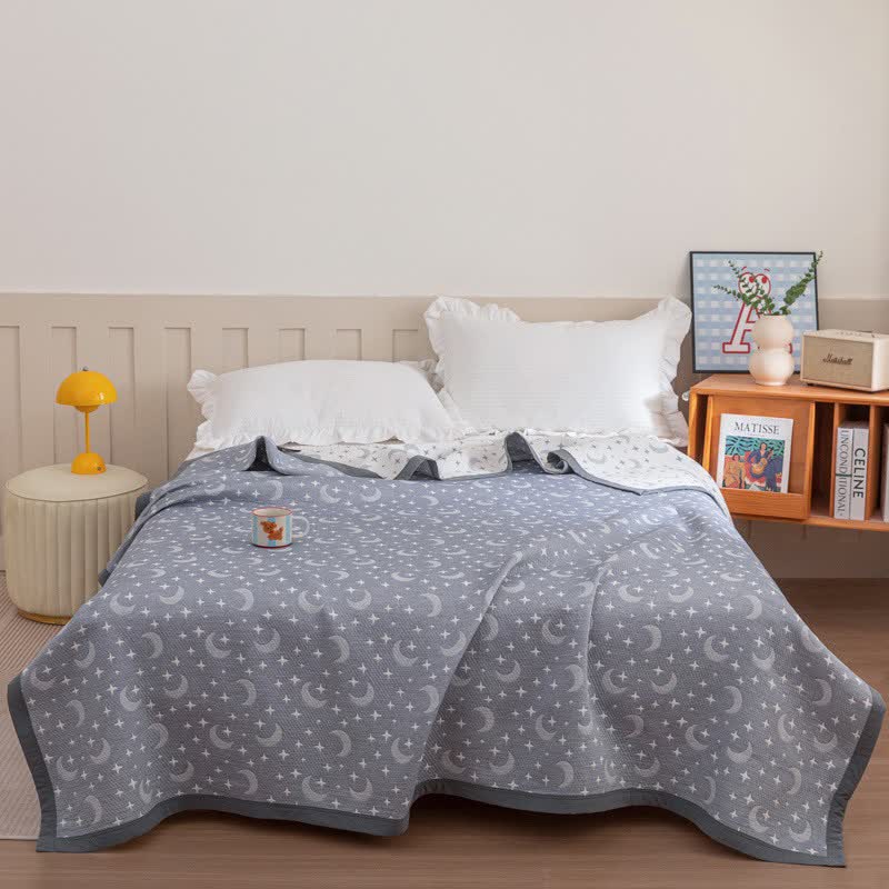 Reversible Moon & Star Cotton Quilt - image 3