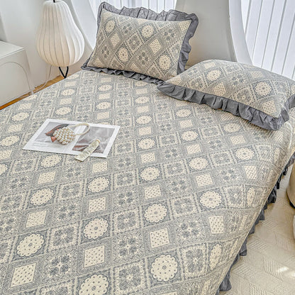 Ruffled Vintage Geometric Twill Cotton Coverlet - image 6