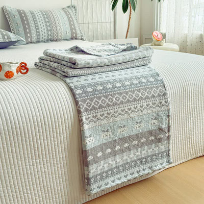 Fair Isle Style Cotton Gauze Quilt - image 3