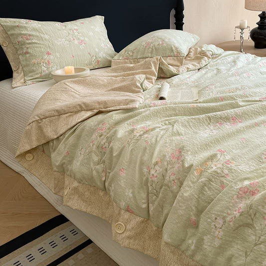 Floral Cotton Linen Quilt with Button Trim - image 0