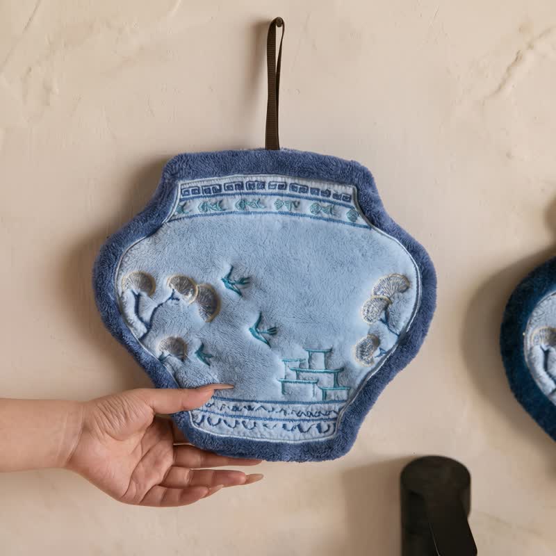 Blue Willow Coral Fleece Hand Towels - image 3