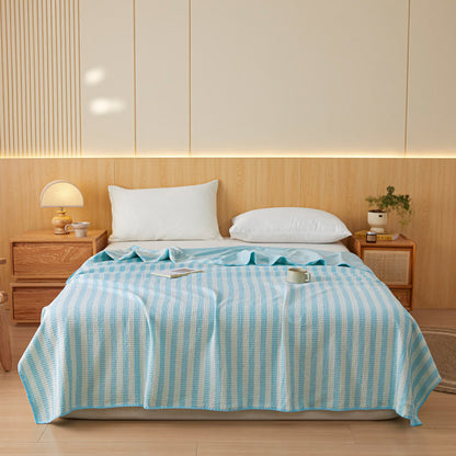 Textured Plaid Woven Bedspread with Scalloped Edge - image 2