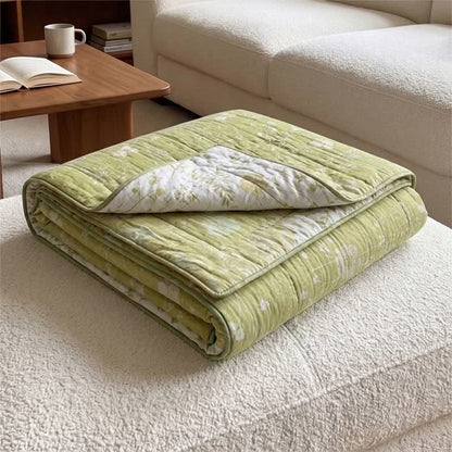 Soft Green Floral Reversible Cotton Quilt - Green - King - image 0