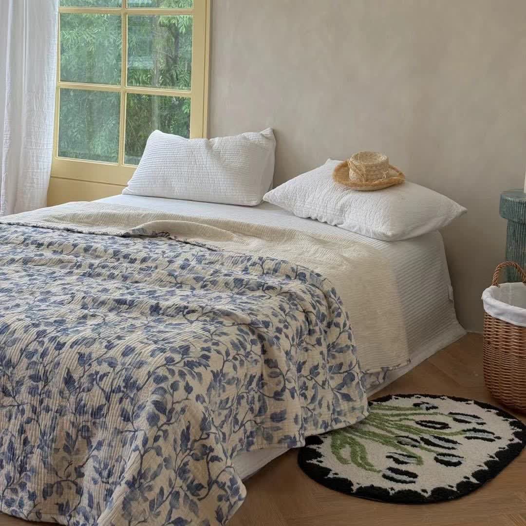 Nordic Leaf Cotton Bedspread Quilt - image 1