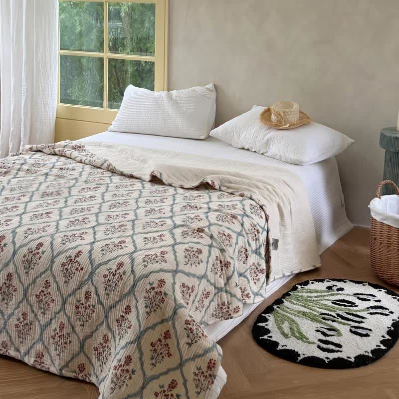 Cream Garden Cotton Bedspread Quilt - image 1