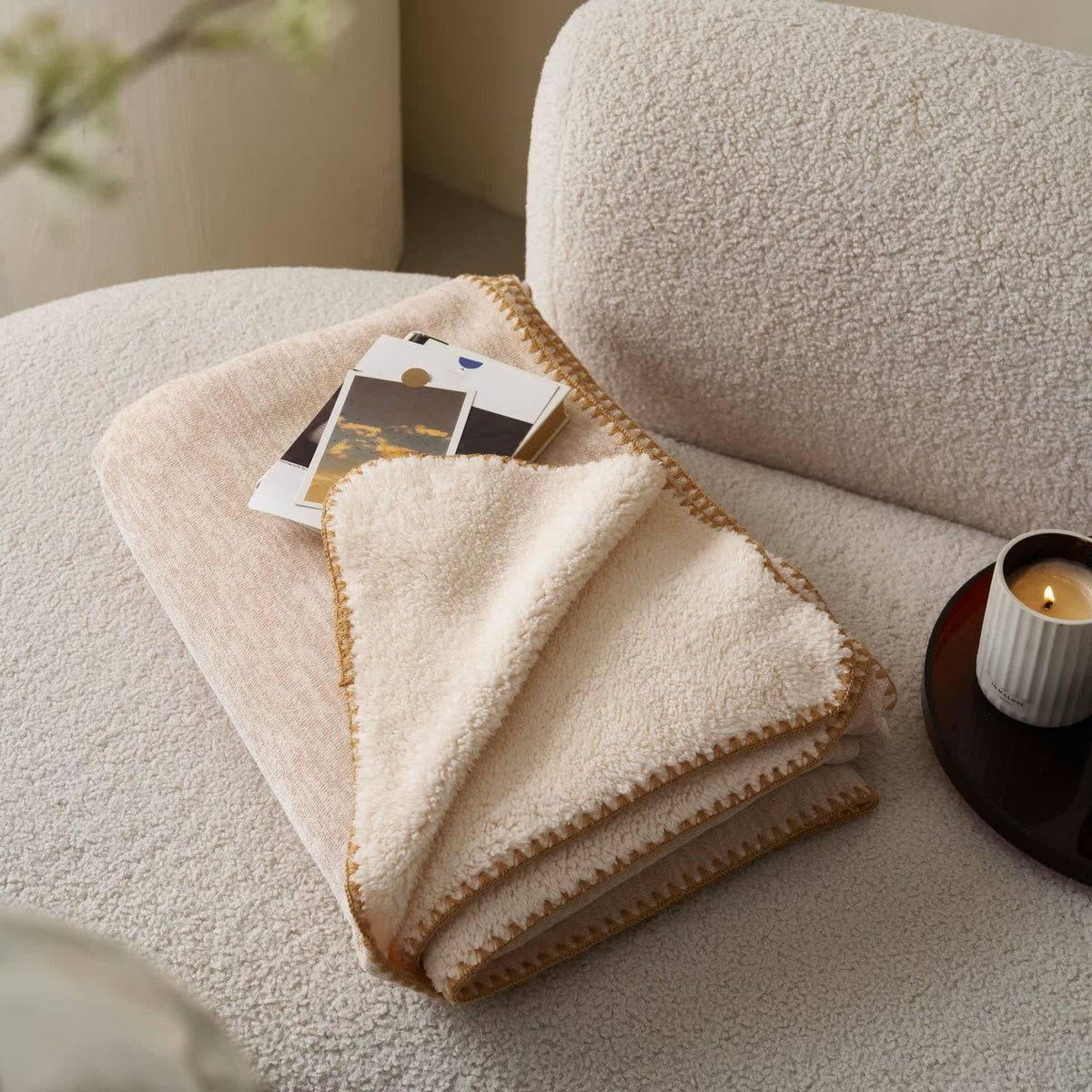 Minimalist Dual-Sided Sherpa Fleece Throw Blanket - image 13