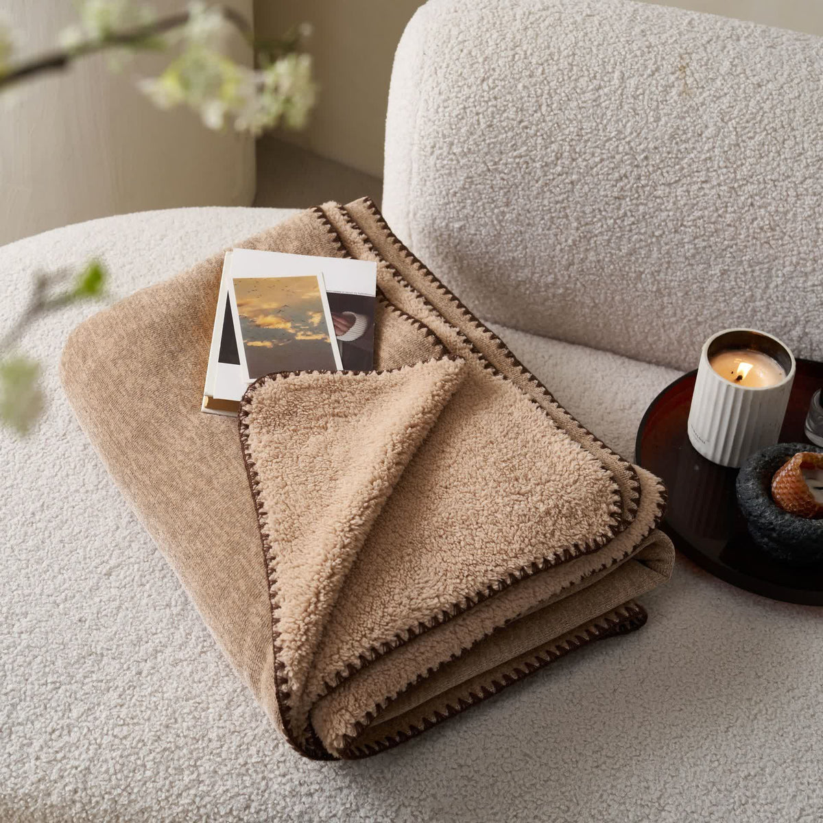 Minimalist Dual-Sided Sherpa Fleece Throw Blanket - image 4