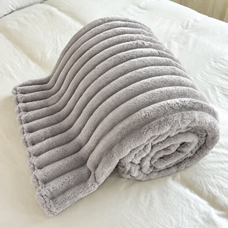 Soft & Warm Cozy Fleece Blanket - image 26
