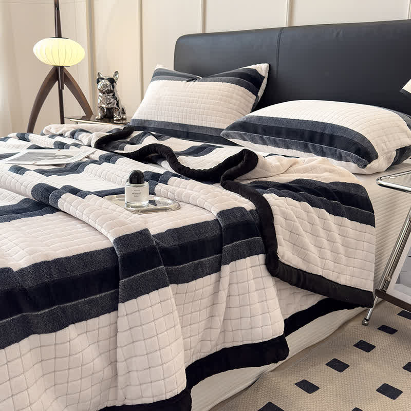 Geometric Grid Stripe Soft Throw Blanket - image 4