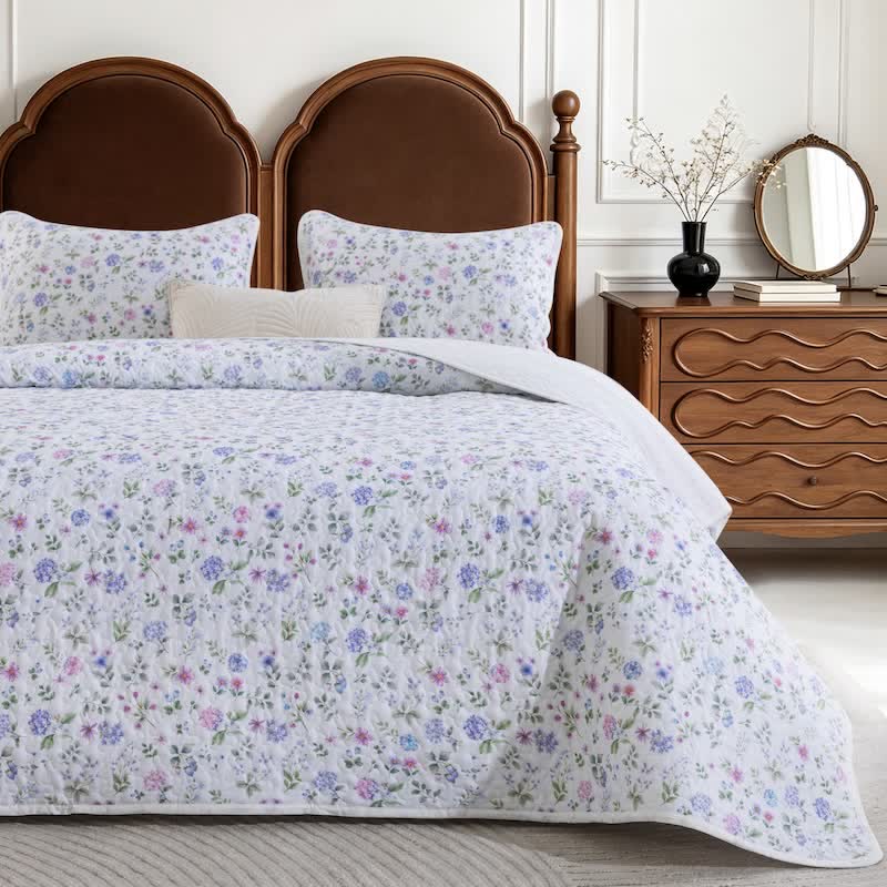 Watercolor Wildflower Cotton Quilt Set - image 1