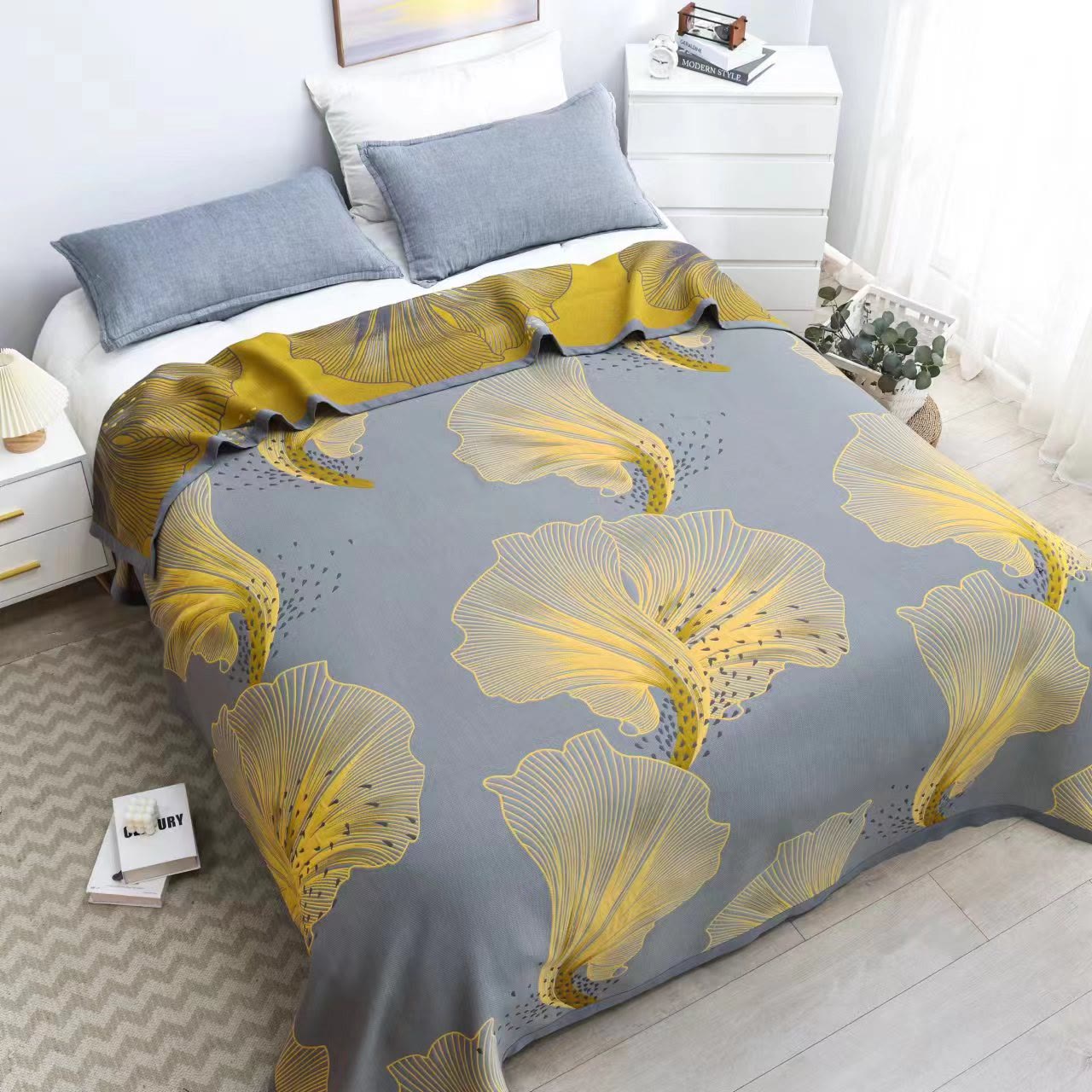 Zantedeschia Aethiopica Print Cotton Reversible Quilt - Quilt with 2pcs Pillowcases - King - image 0