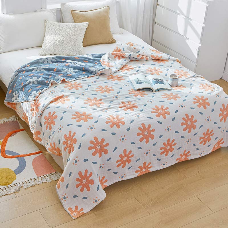 Cute Flowers Cotton Breathable Reversible Quilt - Beige - Queen - image 0