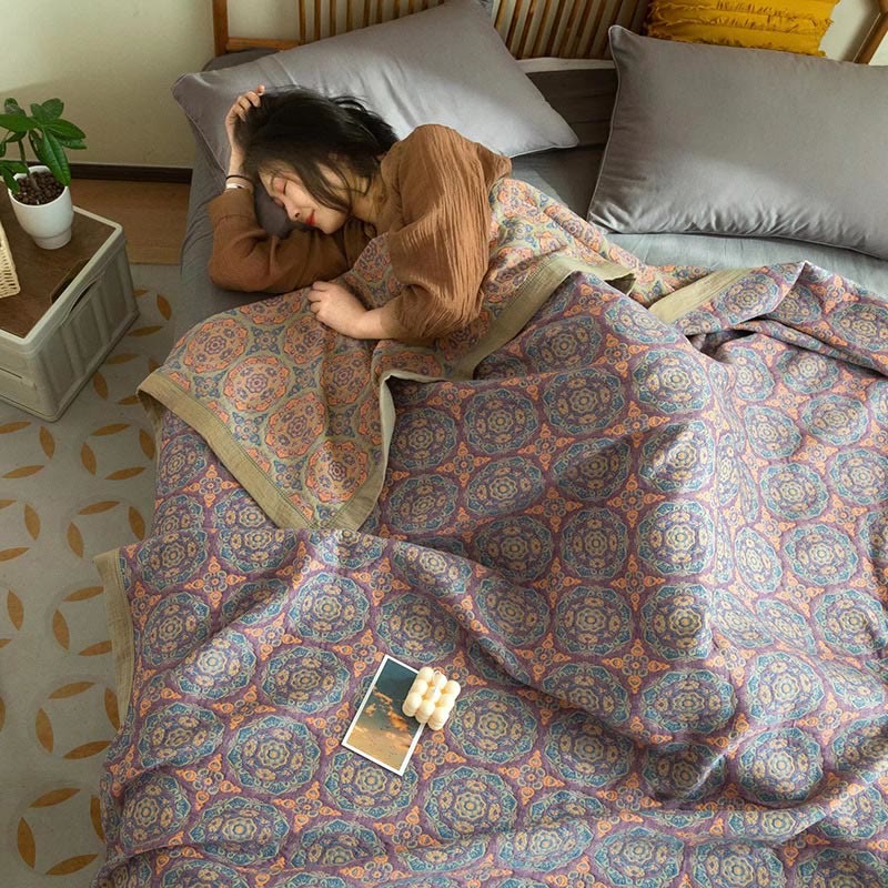 Retro Flower Pattern Cotton Reversible Quilt - image 1