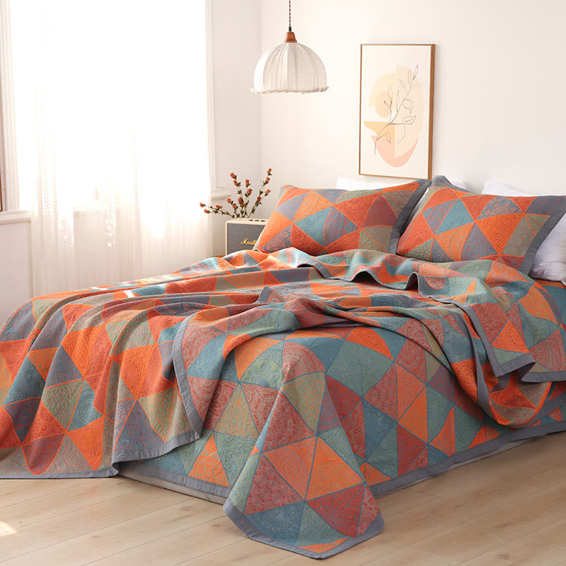Triangle Pattern Print Cotton Reversible Quilt - image 1