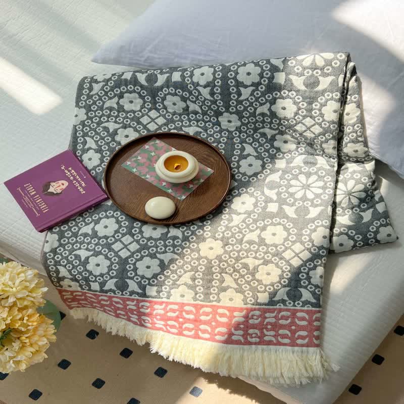 Retro Floral Cotton Gauze Tassel Quilt - image 5