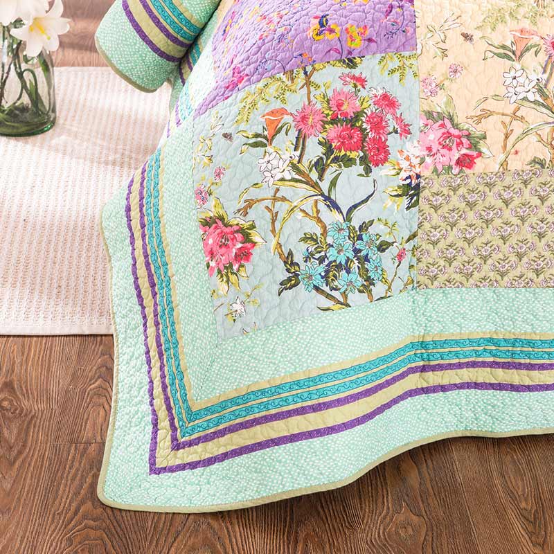 Boho Patchwork Floral Quilt with Shams - image 4
