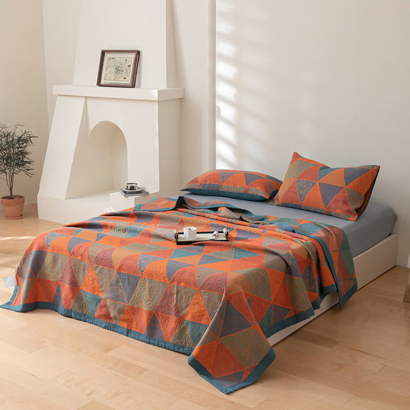 Triangle Pattern Print Cotton Reversible Quilt - image 2