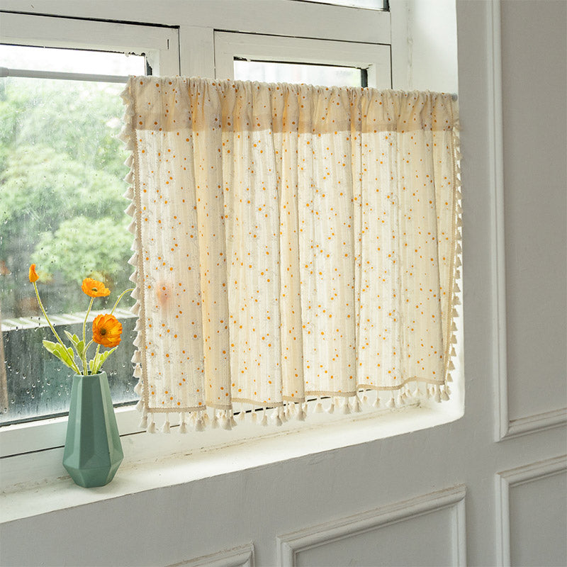 Beige Daisy Pattern Tier Curtain - image 1