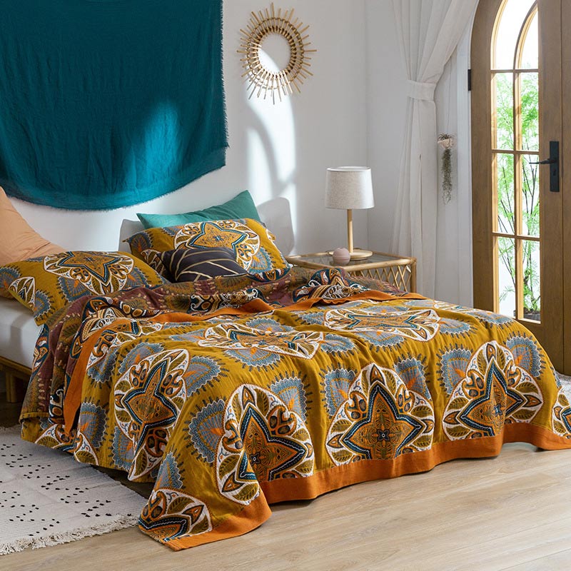 Multicolor Printed Cotton Lightweight Reversible Quilt - image 5