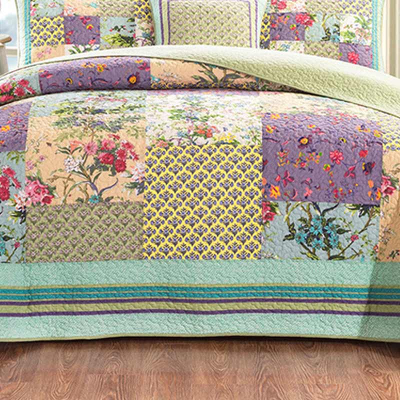 Boho Patchwork Floral Quilt with Shams - image 2