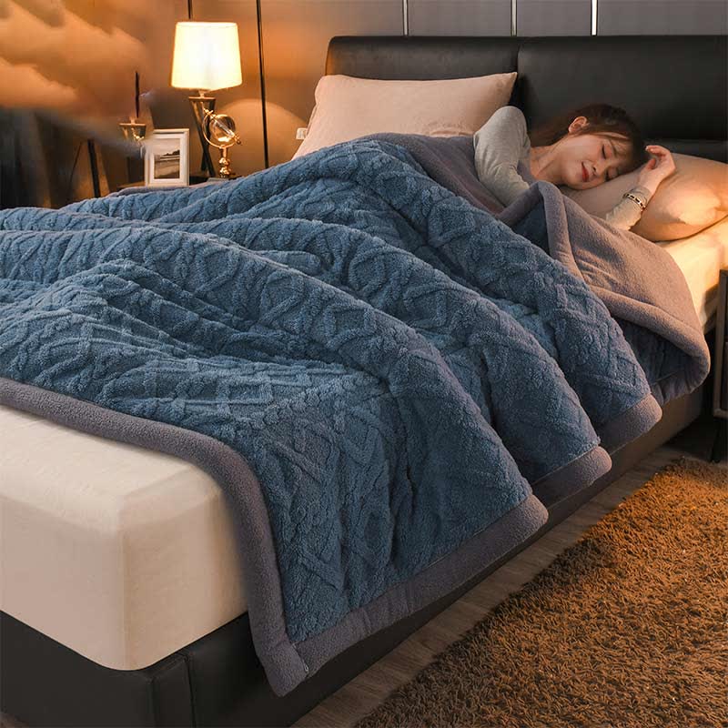 Luxurious Thick Warm Fleece Throw Blanket - image 11