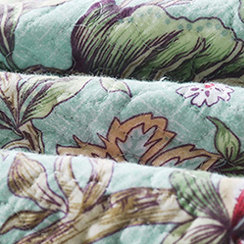 Vintage Flower Quilt with Pillow Shams - image 10